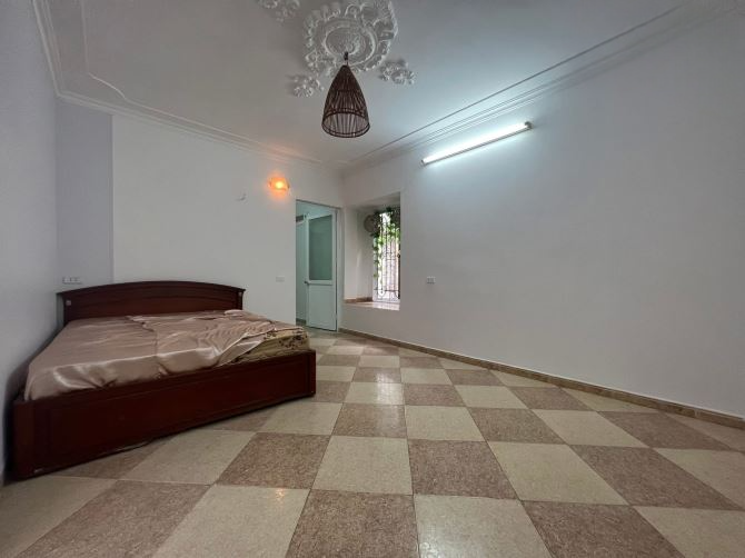 Bán nhà Phố Lò Đúc - 20m2 - lô góc - 5T,chắc chắn - pháp lý sạch - 2,4 tỷ