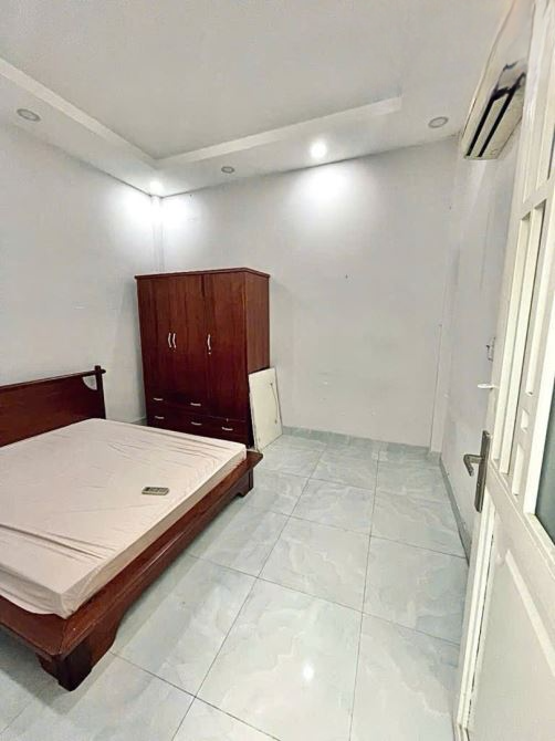 Bán nhà Hương Viên 30m2 nhà đẹp nội thất xịn vài bước ra ô tô gần hồ 8.3 tỷ