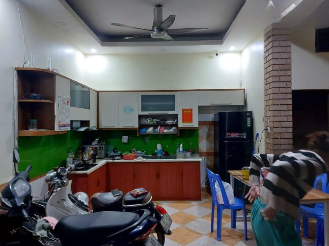 LÂU LÂU MỚI CÓ , NHÀ HIẾM PHỐ VỌNG , 45M2 , Ô TÔ ĐỖ CỬA , NGÕ THÔNG , 12,3 TỶ