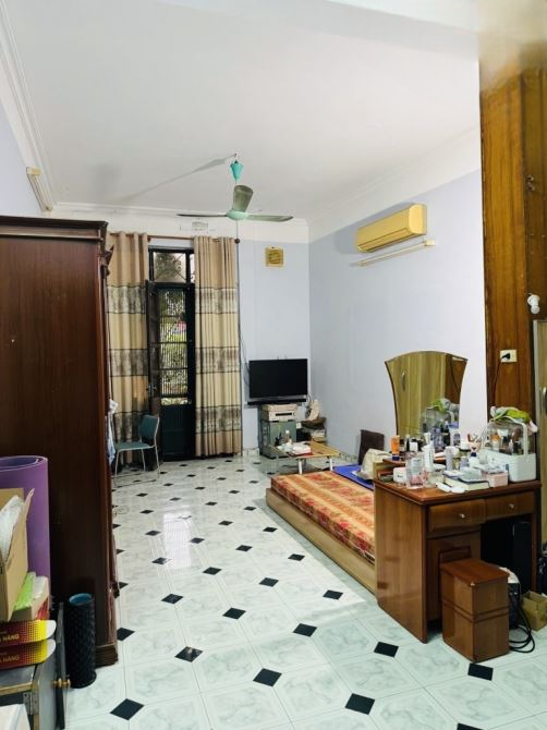 BÁN NHÀ PHỐ HUẾ -Q.HBT-MT RỘNG BỀ THẾ-KD VÔ ĐỊCH 100m2-3 TẦNG-MT 6.8m-45 TỶ