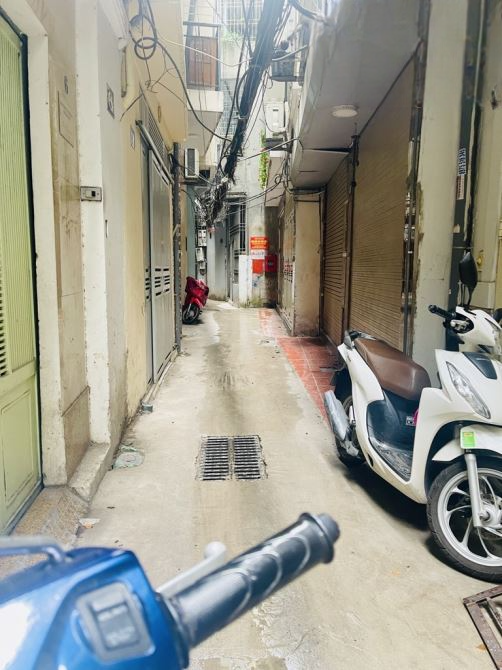 Bán nhà phố Kim Ngưu, 100m2 mt 6.5m ngõ thông rộng 2m, hơn 12 tỷ