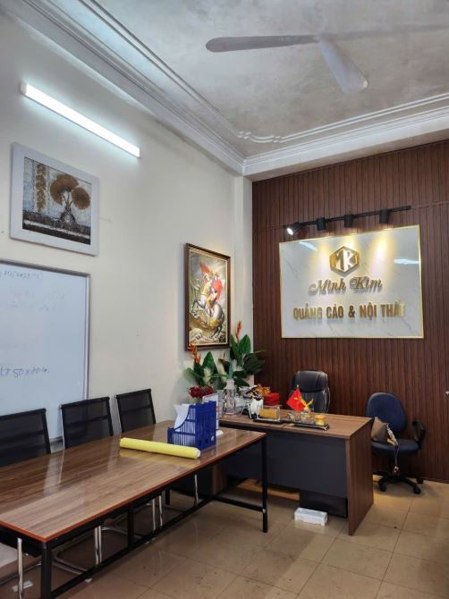 Nhà phân lô phố Lạc Trung, xe oto vào nhà, tránh đỗ, thoáng sáng, văn phòng kinh doanh tốt