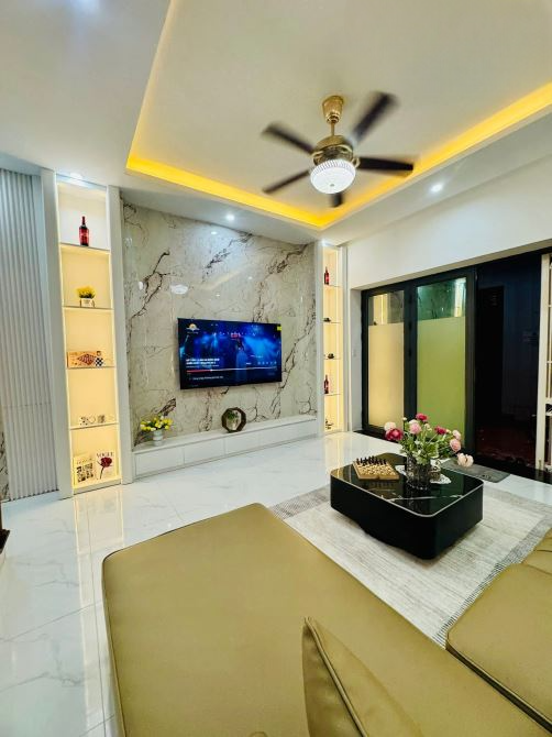 Bán nhà phố Kim Ngưu, Q Hai Bà Trưng, DT 50m2, 5 tầng, MT 4,5m, nhà mớ đẹp, ngõ gần ô tô