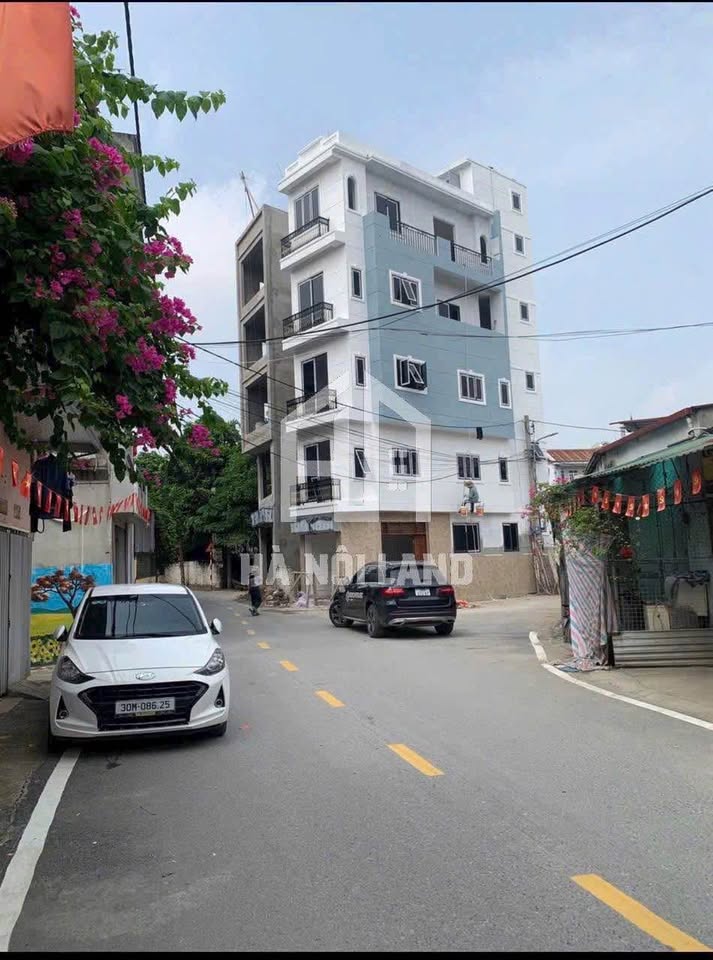 Bán nhà siêu đẹp ngay sát đường 3.5 – Gần Nhổn, Mỹ Đình - 38m2 - Giá chỉ 9.x tỷ