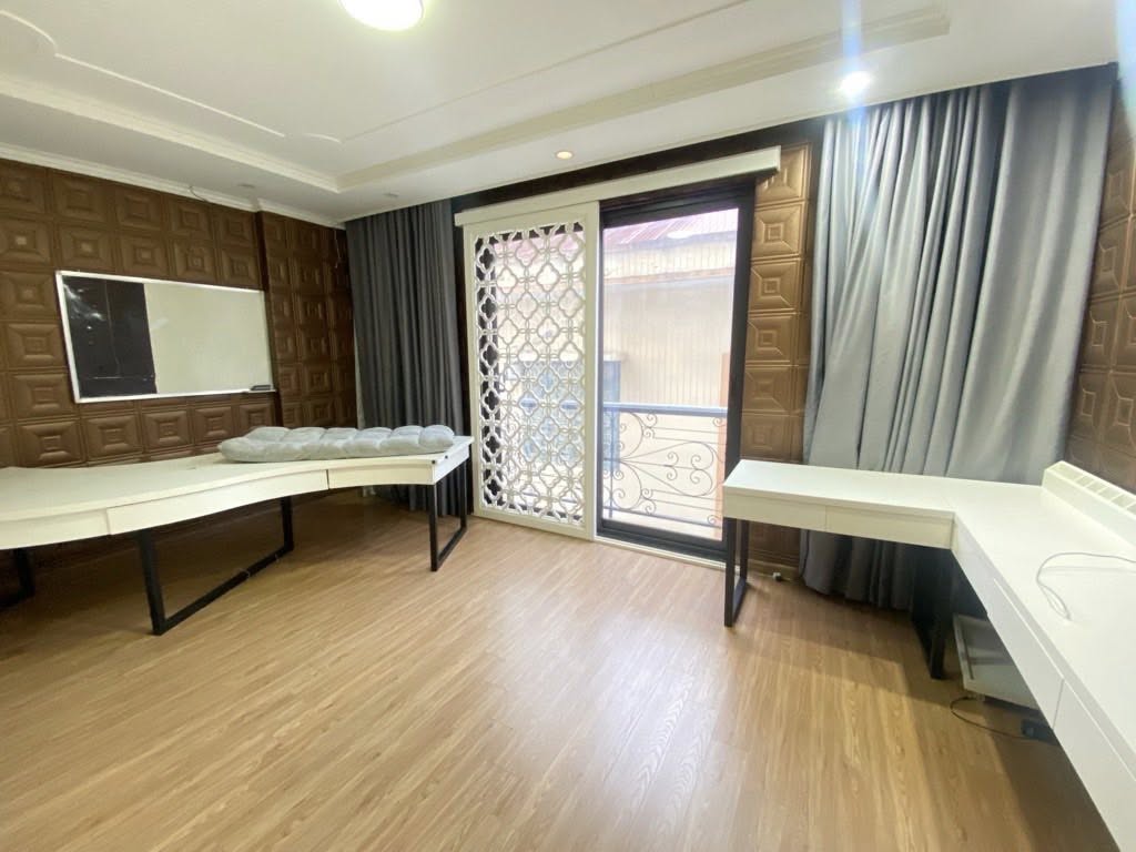 Bán nhà siêu hiếm Hàm Nghi – lô góc – 45m² – 6 tầng – ô tô vào nhà – giá 1x tỷ