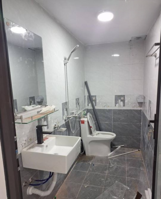 Bán nhà Quảng An Tây Hồ 3 tầng 50m2 giá 3,3 tỷ ( miễn trung gian môi giới)