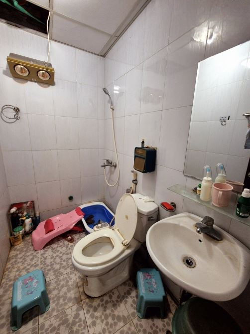 BÁN ĐẤT TẶNG NHÀ 2 TẦNG, VỊ TRÍ ĐỈNH 1 NHÀ RA MẶT PHỐ,MT RỘNG_NGUYỄN XIỂN 38M 4 TỶ
