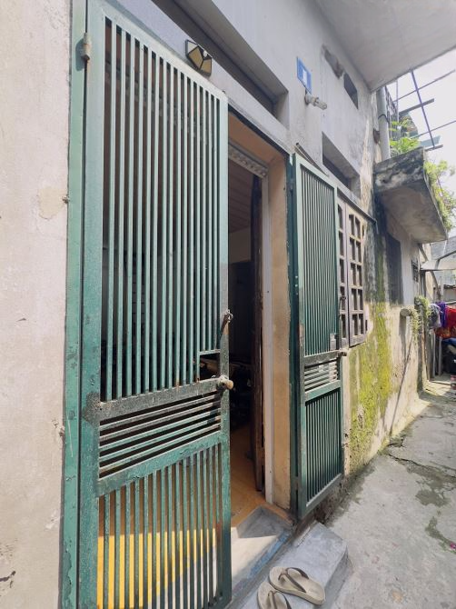 BÁN ĐẤT TẶNG NHÀ 2 TẦNG, VỊ TRÍ ĐỈNH 1 NHÀ RA MẶT PHỐ,MT RỘNG_NGUYỄN XIỂN 38M 4 TỶ