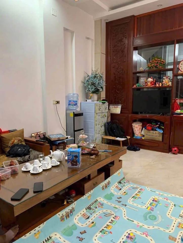 Nhà 4 tầng mặt phố – Phường Lê Thanh Nghị – 63,8m² – Nhỉnh 5 tỷ