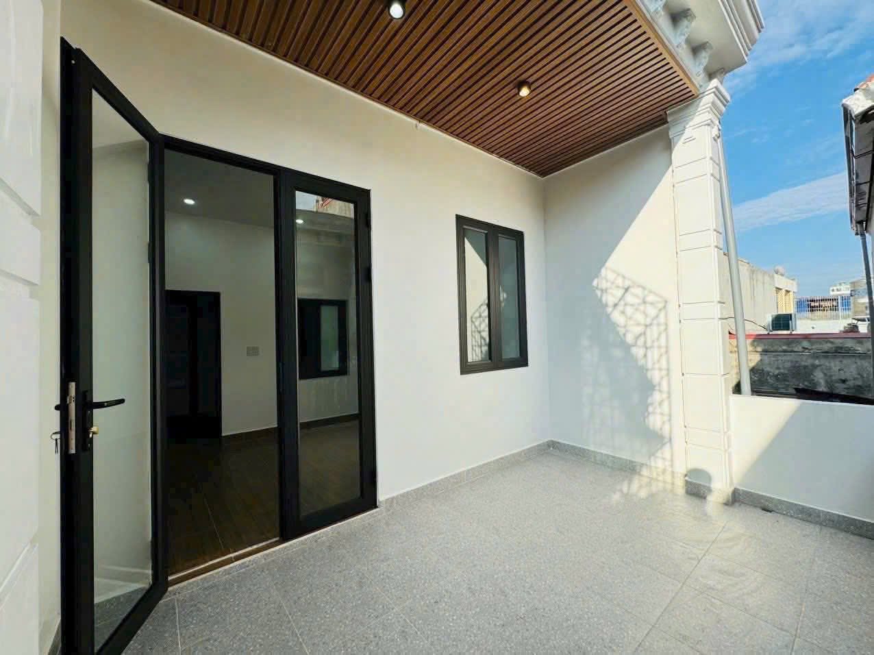 Bán Nhà Ngõ 67 Phố Ngô Gia Tự – 40m² – 3,5 Tầng – Giá 2,8 Tỷ