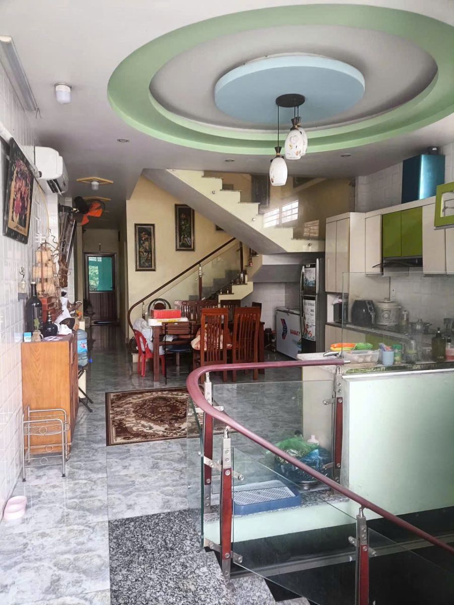 🏠BÁN NHÀ MẶT PHỐ HIẾM – 3,5 TẦNG – VỈA HÈ RỘNG – SỔ ĐỎ🏠