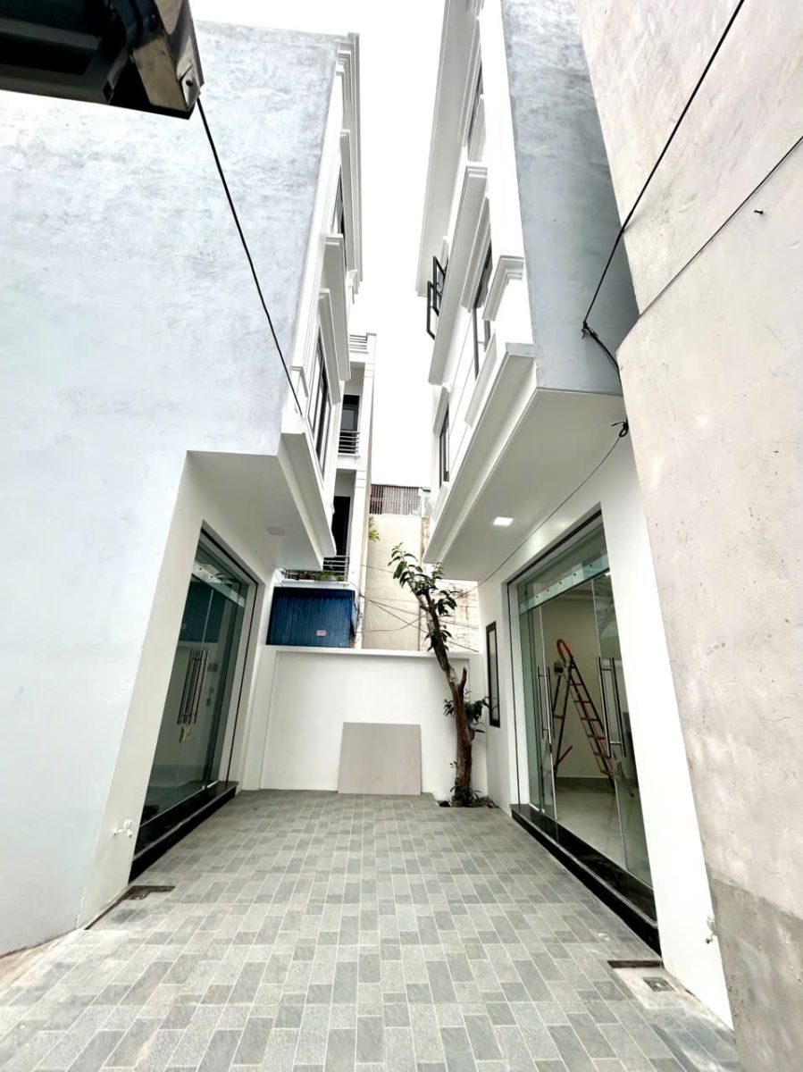 CHÍNH CHỦ BÁN 2 CĂN NHÀ MỚI XÂY – THIÊN LÔI – SÂN RỘNG – 3 PHÒNG NGỦ – GẦN AEON MALL