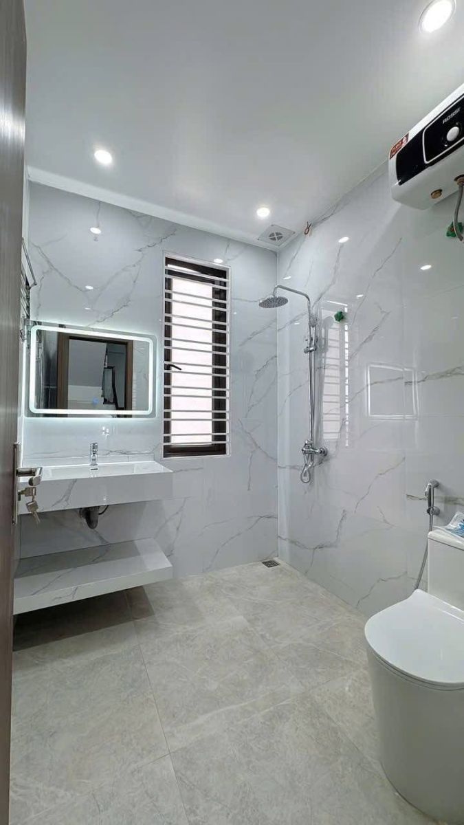 🏠 BÁN NHÀ 4 TẦNG CHỢ HÀNG – LÊ CHÂN | NGÕ RỘNG, Ô TÔ ĐỖ CỬA | GẦN HỒ SEN 🏠