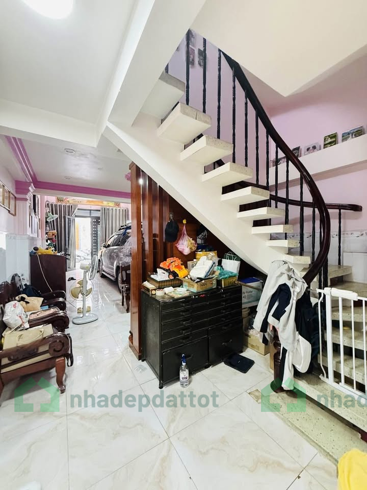 BÁN NHÀ 3 TẦNG HẺM 7M – XE HƠI VÀO TẬN NHÀ – TÂN PHÚ