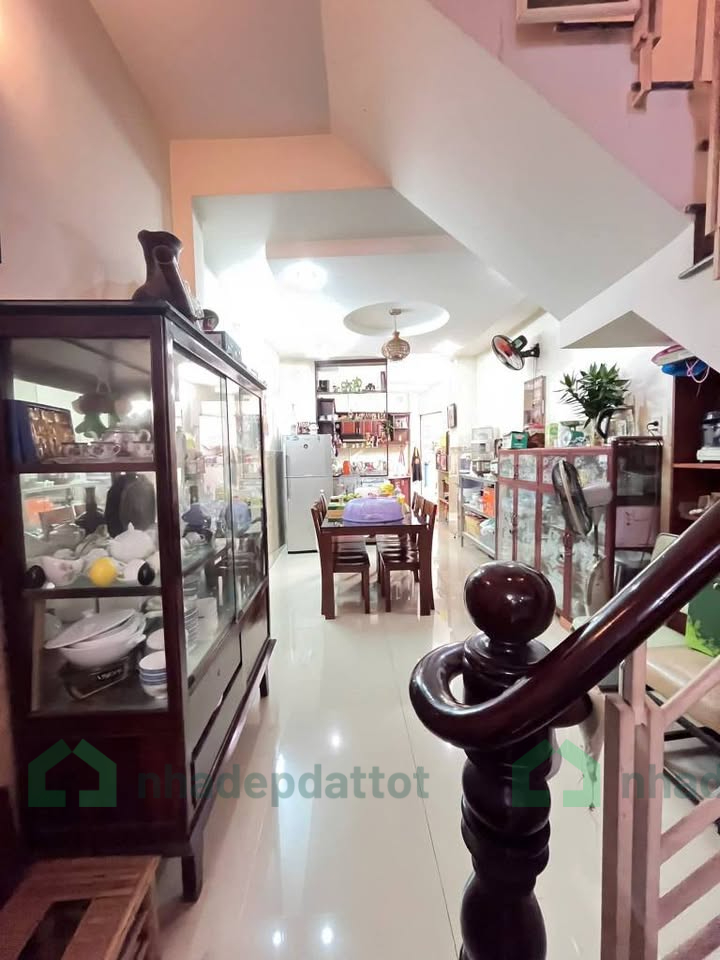 BÁN NHÀ 4 TẦNG – CÁCH MẶT TIỀN PHẠM THẾ HIỂN 20M – PHƯỜNG CHÁNH HƯNG, QUẬN 8, TP. HỒ CHÍ MINH