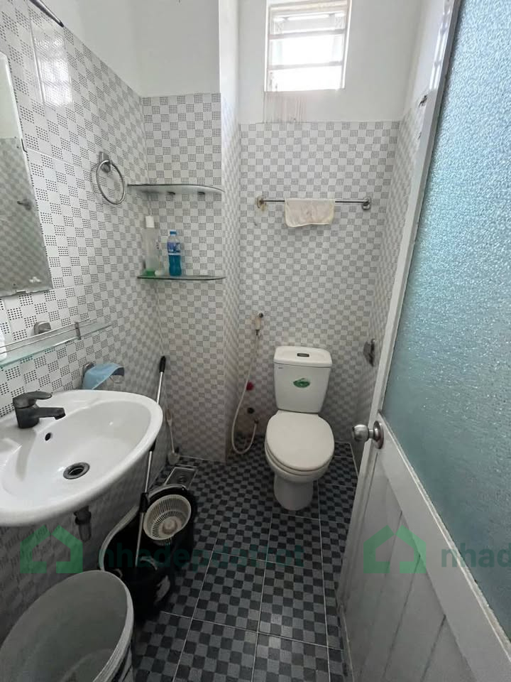 BÁN NHÀ 4 TẦNG – CÁCH MẶT TIỀN PHẠM THẾ HIỂN 20M – PHƯỜNG CHÁNH HƯNG, QUẬN 8, TP. HỒ CHÍ MINH