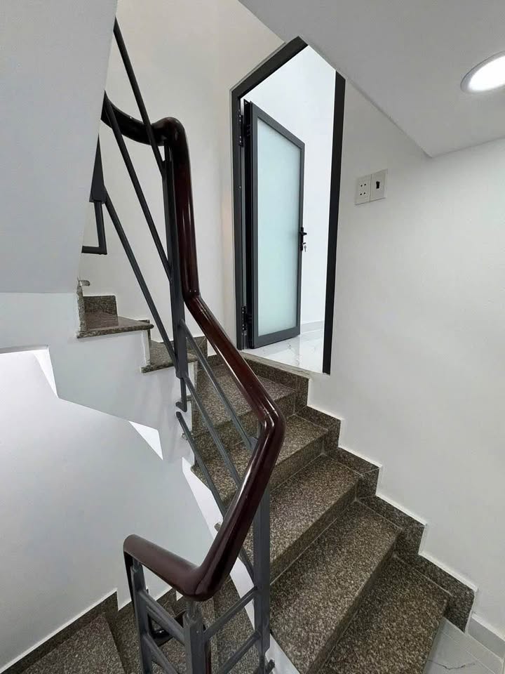 🏠 NHÀ 1 TRỆT 2 LẦU – 5 PHÒNG NGỦ – BÌNH HƯNG HÒA A, BÌNH TÂN