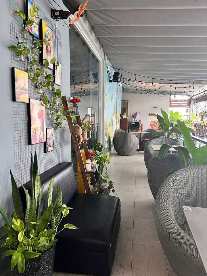 GÓC 2 MẶT TIỀN CHỢ! Bán nhà 160M² (8x20m), Có Sẵn Quán Cafe Sân Vườn - Bình Hưng Hoà B, Bình Tân - Giá 18.7 Tỷ!