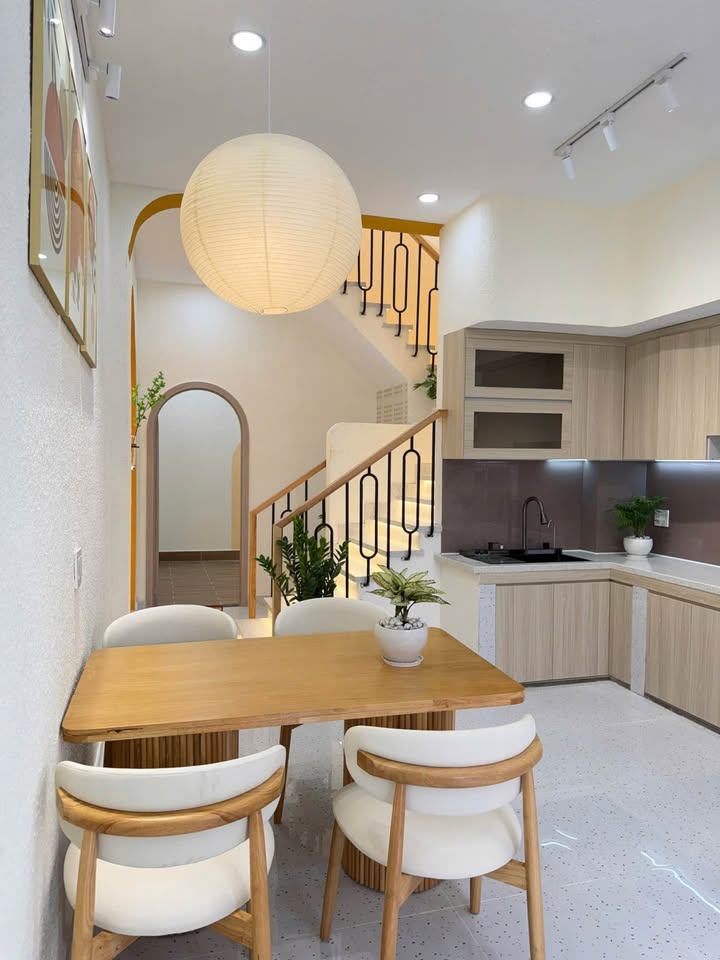 🏠NHÀ ĐẸP 100% – 3PN, HẺM 6M THÔNG – SÁT AEON TÂN PHÚ, BÌNH TÂN🏠