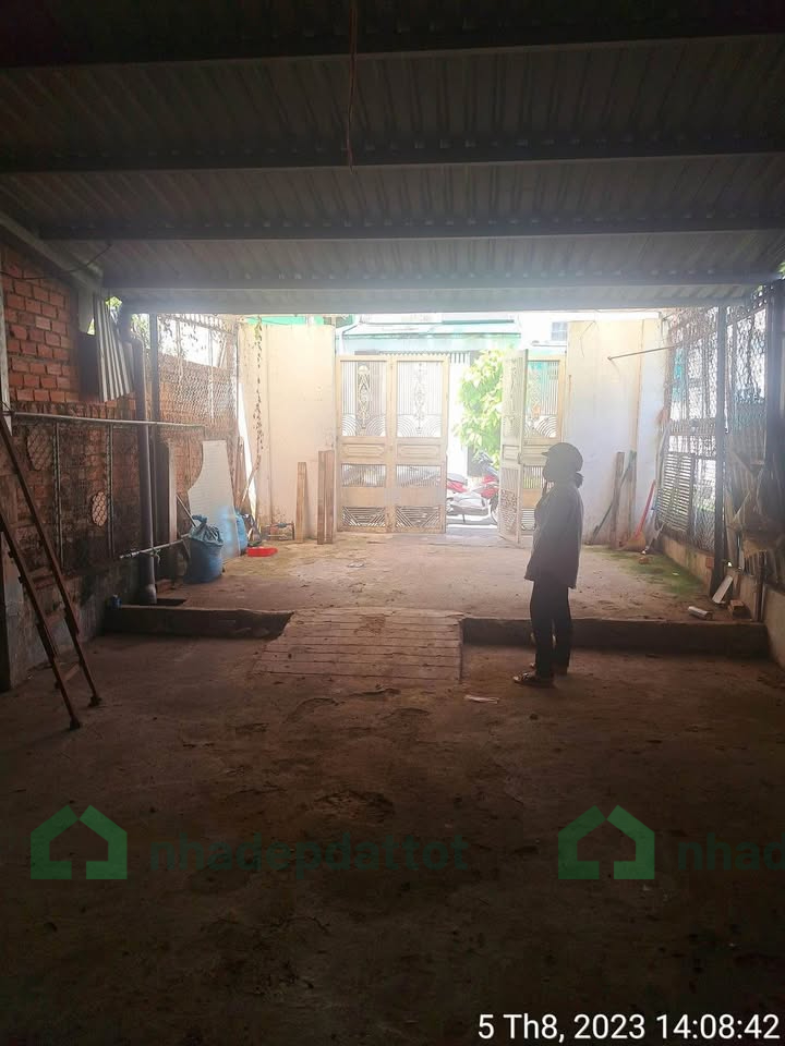 BÁN NHÀ MẶT TIỀN ĐƯỜNG NHỰA 6M – LÊ VĂN QUỚI