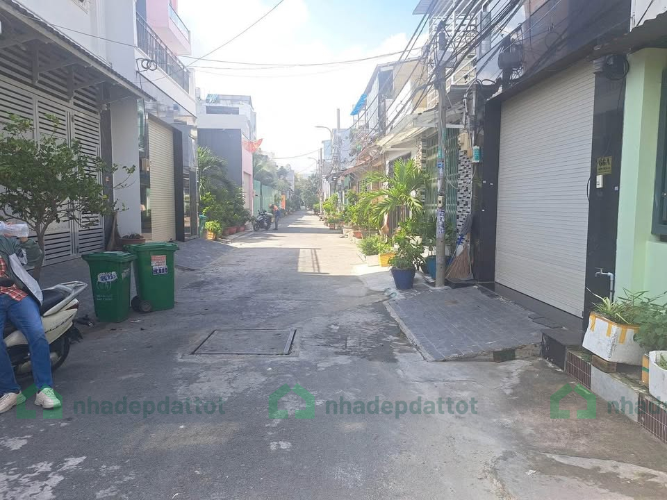 BÁN NHÀ MẶT TIỀN ĐƯỜNG NHỰA 6M – LÊ VĂN QUỚI