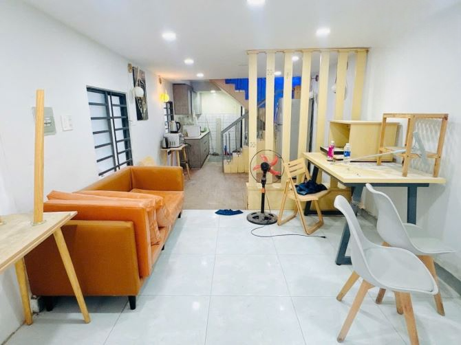 Bán nhà Mặt tiền đường Phó Đức Chính P.Gia Định 3 tầng 36m2 giá 5.95 tỷ