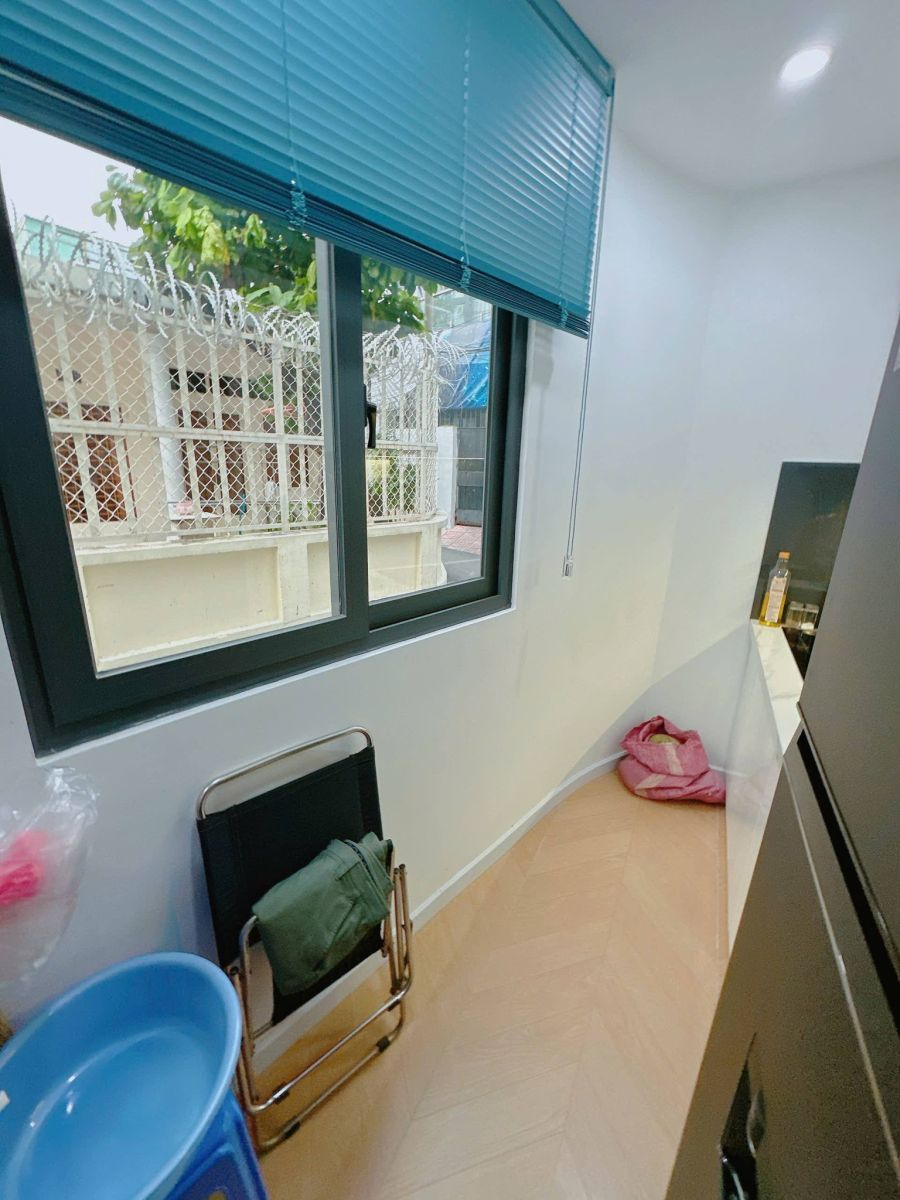 SIÊU PHẨM XE HƠI ĐỖ CỬA – NGUYỄN VĂN ĐẬU – BÌNH THẠNH