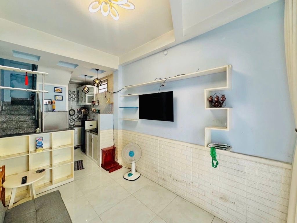 HẺM 3M PHẠM VĂN ĐỒNG, BÌNH THẠNH – LÔ GÓC 2 MẶT TIỀN – 4 TẦNG BTCT – 3PN 4WC – HOÀN CÔNG ĐỦ – GIÁ 4.85 TỶ