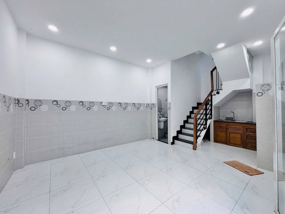 Bán nhà Nguyễn Kiệm P.3 Gò Vấp – 3 tầng BTCT – Gần BV 175 – Giá 4,2 tỷ TL