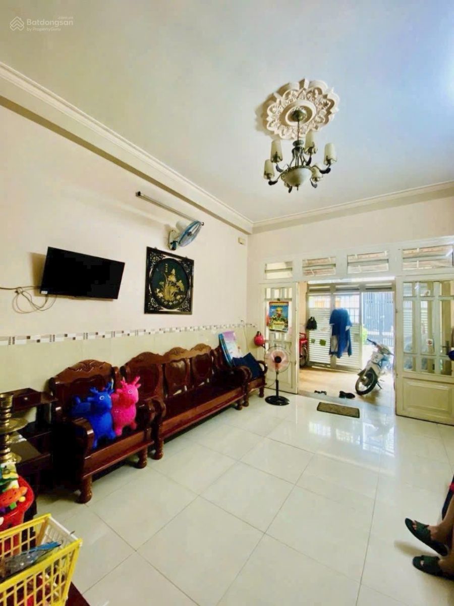 Cần bán gấp nhà DT 59m2 giá 2tỷ590tr Lê Quang Định, P1, Gò Vấp. Nhà SHR