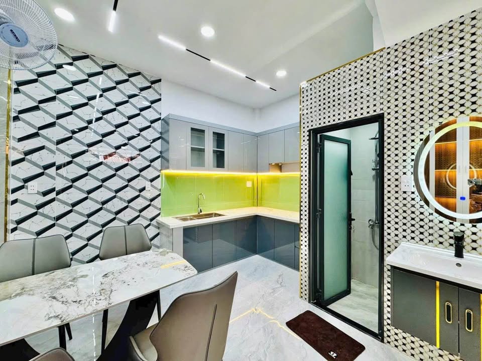 Nhà đẹp xách Vali vào ở ngay toạ lạc tại đường số 19 - phường 8, Gò Vấp