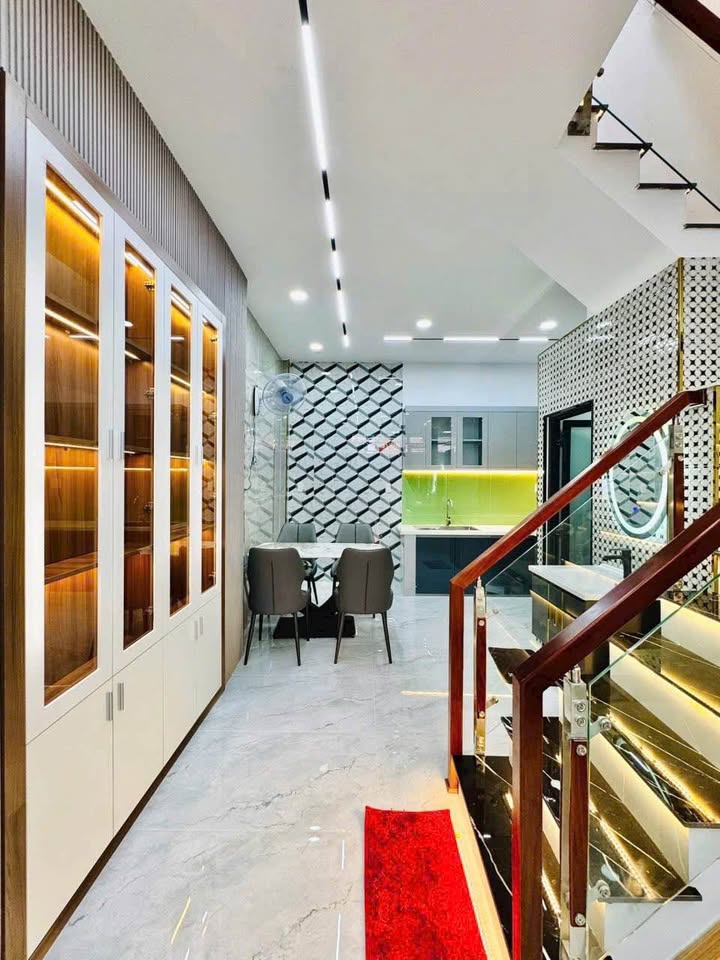 Nhà đẹp xách Vali vào ở ngay toạ lạc tại đường số 19 - phường 8, Gò Vấp