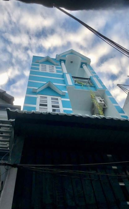 Bán nhà Lê Văn Thọ p11 DT:3,3x11 3 lầu 4pn, giá : 4,9 ty TL