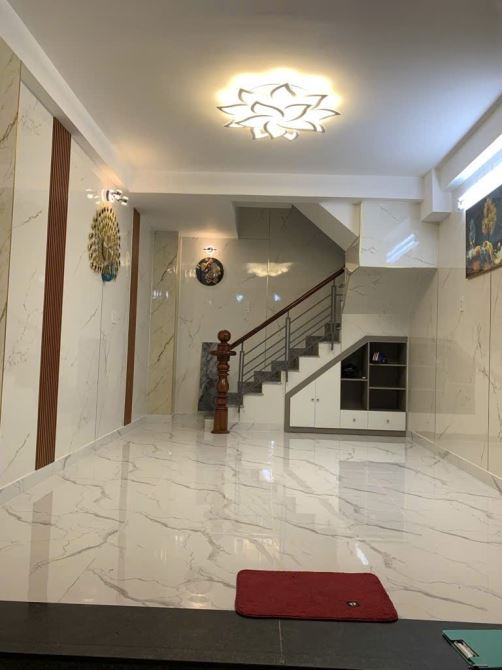 Nhà 5 tầng mặt tiền Bùi Quang Là - Gần chợ - Giáp Tân Bình - 5,25 tỷ