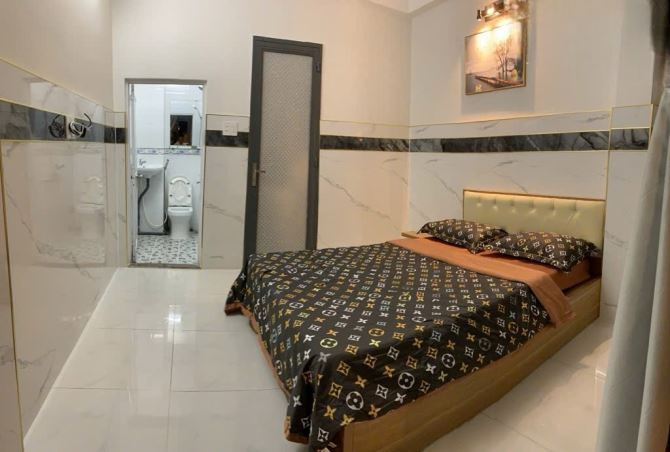 Nhà 5 tầng mặt tiền Bùi Quang Là - Gần chợ - Giáp Tân Bình - 5,25 tỷ
