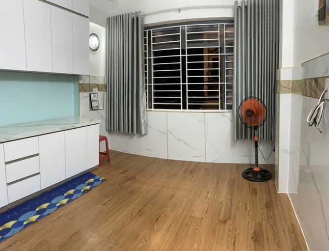 Nhà 5 tầng mặt tiền Bùi Quang Là - Gần chợ - Giáp Tân Bình - 5,25 tỷ