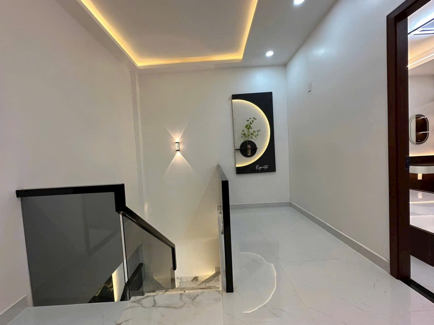 Bán Nhà Mặt Tiền Kinh Doanh - Quận 7