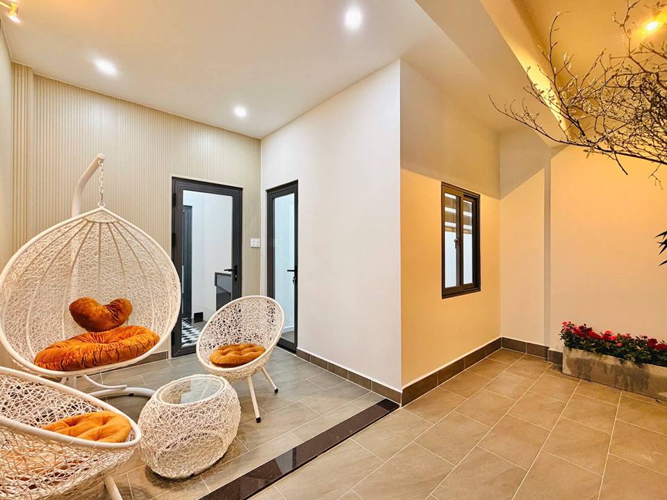 NHÀ HẺM XE HƠI, KHU ĐỒNG BỘ NHÀ LẦU, NGANG 5 MÉT RỘNG RÃI