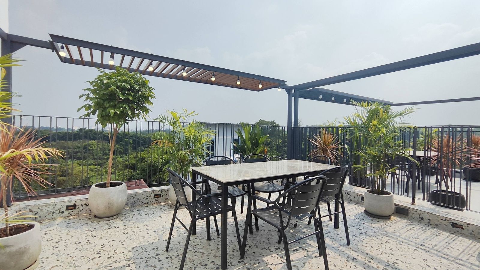 CHIỀU NGANG KHỦNG 4.8M HIẾM CÓ: BỘ 3 SIÊU PHẨM P6 GẦN SÂN BAY - XE HƠI NGỦ TRONG NHÀ.