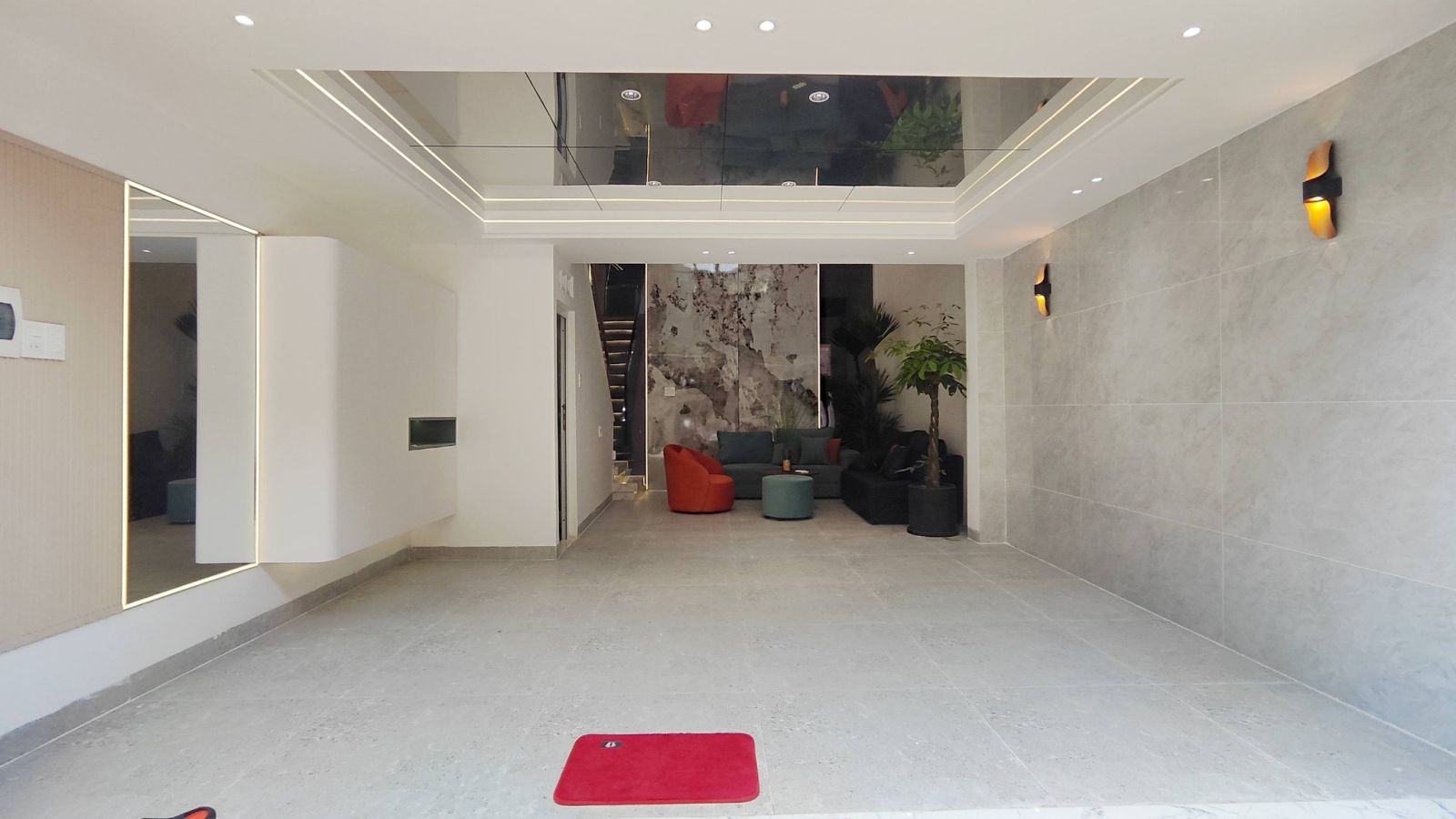 CHIỀU NGANG KHỦNG 4.8M HIẾM CÓ: BỘ 3 SIÊU PHẨM P6 GẦN SÂN BAY - XE HƠI NGỦ TRONG NHÀ.