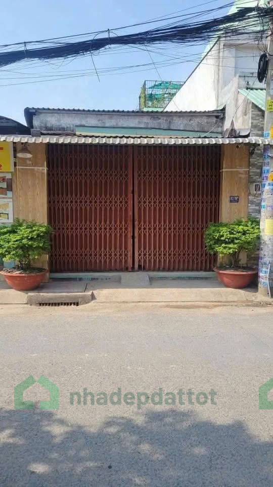 Bán nhà cấp 4 gác lững 100m2 giá bán 5 tỷ 5