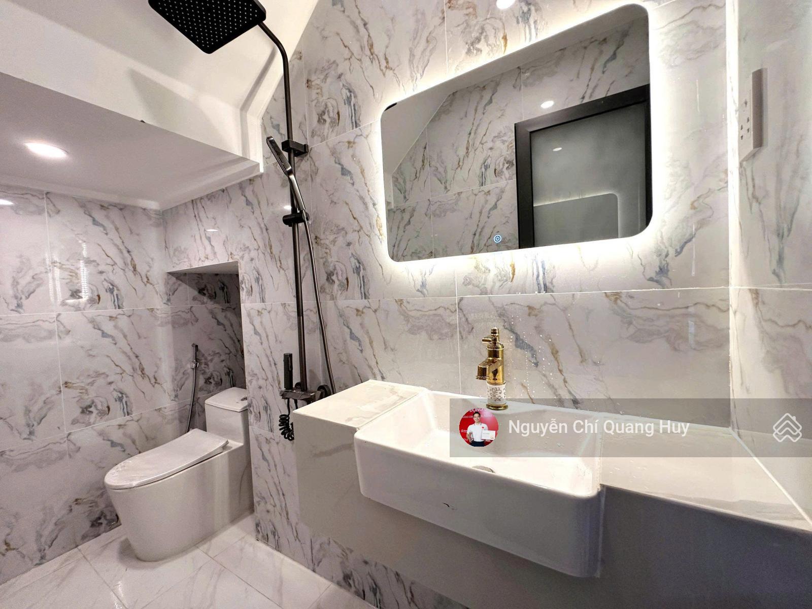 Nhà phố hiện đại sang trọng hẻm 6m Huỳnh Tấn Phát thị trấn - Đầy đủ nội thất - 4m x 18m giá 6,3 tỷ
