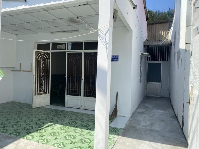 NHÀ ĐẸP(7x18), OTO ĐỖ CỬA, CẠNH BÊN CẦU LONG KIỂN, NHÀ BÈ, CHỈ 3,4T