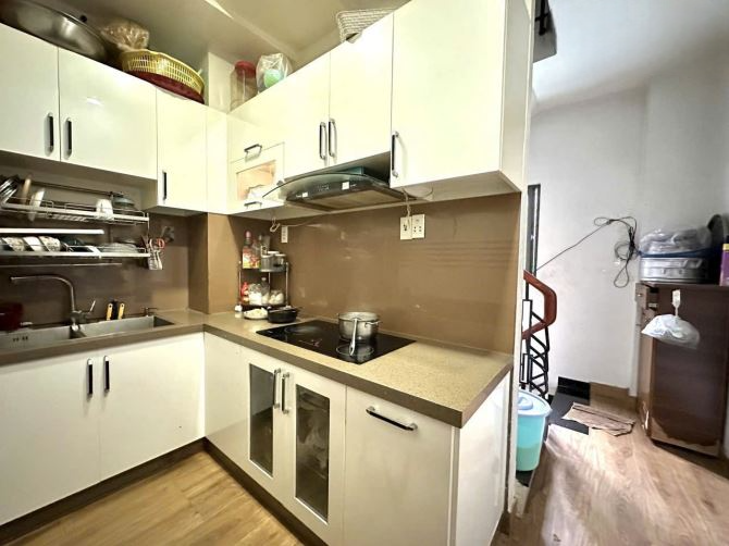 Bán nhà mặt tiền Nguyễn Đình Chiểu, P.3, Phú Nhuận