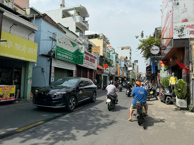 MẶT TIỀN THÍCH QUẢNG ĐỨC PHÚ NHUẬN 4 TẦNG 7 TỶ 5 THƯƠNG LƯỢNG.