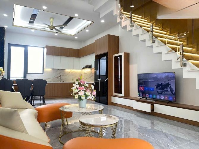 Bán nhà Đào Duy Anh, Phú Nhuận, Giá: 3 tỷ / 70m2, sổ hồng riêng