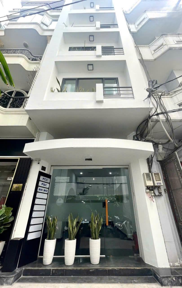 Siêu vị trí nhà 6 lầu đường Lê Thánh Tôn Quận 1, khu phố Nhật Hàn HĐT: ~127,1 tr/1th giá 29.5 tỷ