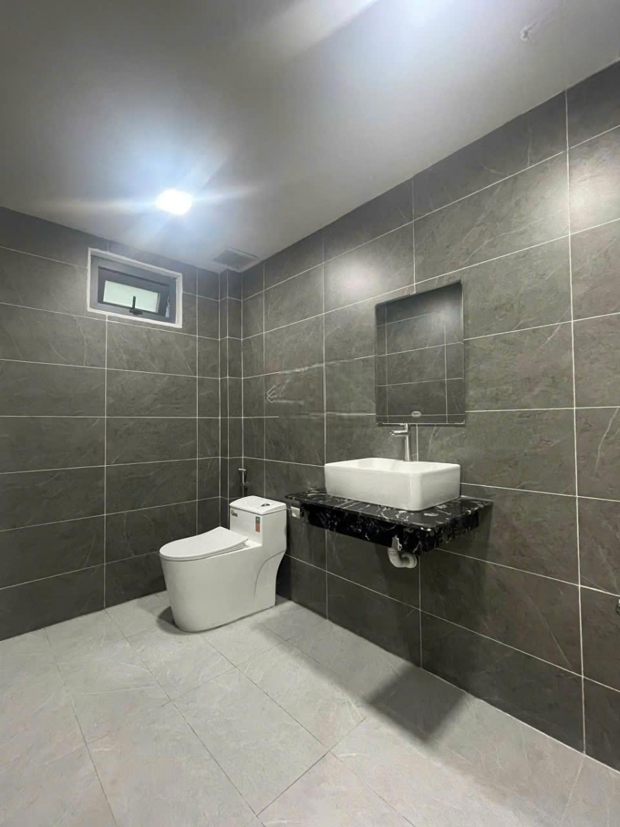 Siêu vị trí nhà 6 lầu đường Lê Thánh Tôn Quận 1, khu phố Nhật Hàn HĐT: ~127,1 tr/1th giá 29.5 tỷ