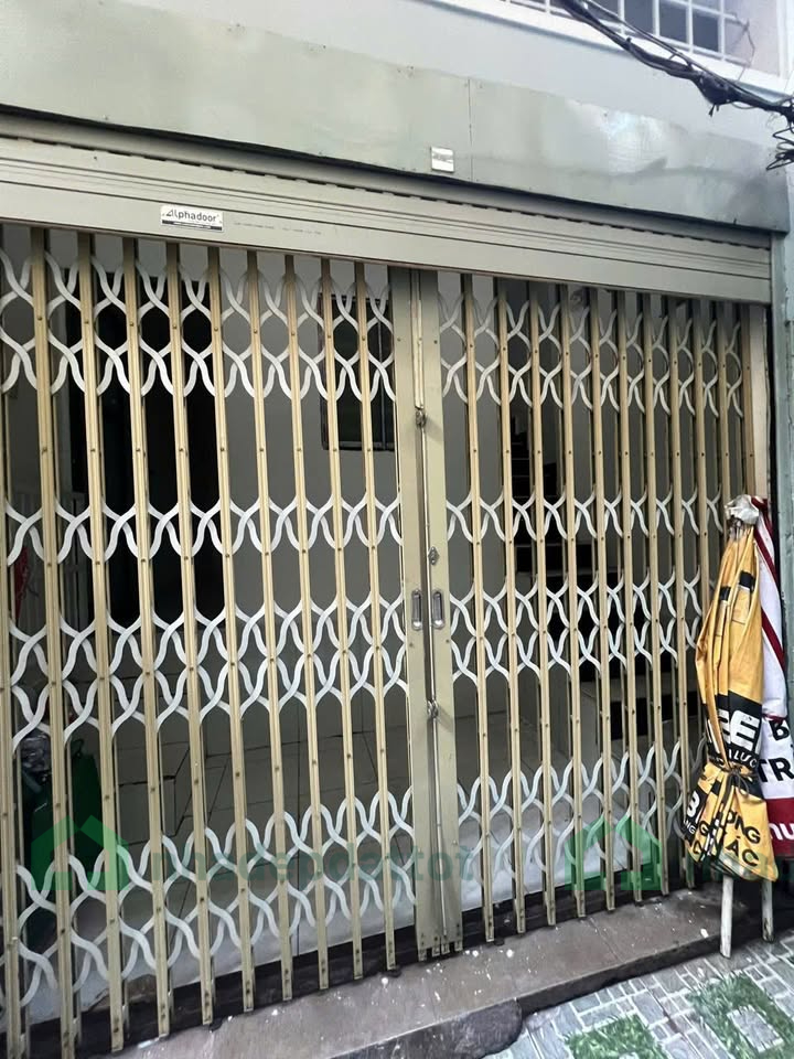 Nhà mới 3 tầng - Quận 1 - 21,7m2 - 4,8 tỷ