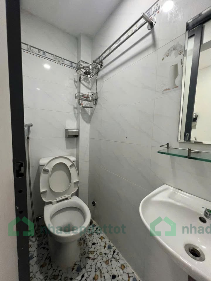 Nhà mới 3 tầng - Quận 1 - 21,7m2 - 4,8 tỷ